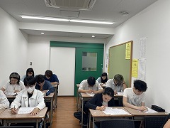 2024年10月期入学レベルチェックテストの様子