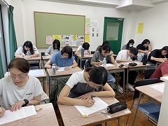 2026年10月期入学レベルチェックテストの様子