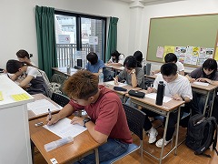 2026年10月期入学レベルチェックテストの様子